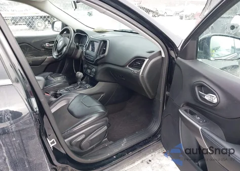 2018 Jeep Cherokee Latitude 4X4 from USA, damaged, VIN 1C4PJMCB4JD515531